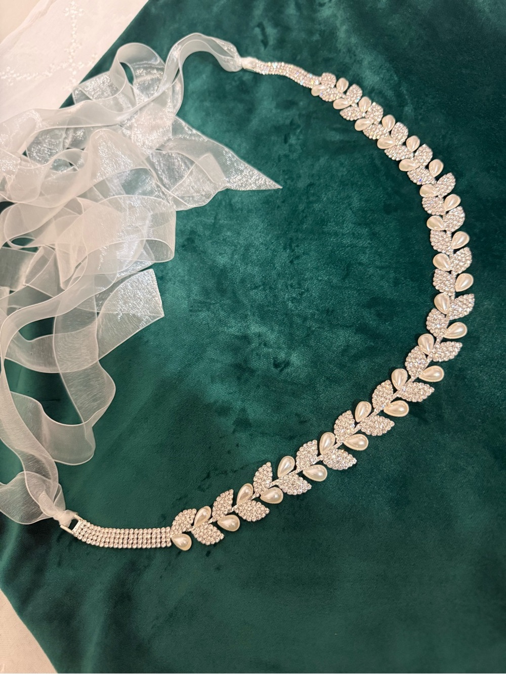 Pearl and Crystal Leaf Bridal Belt - White